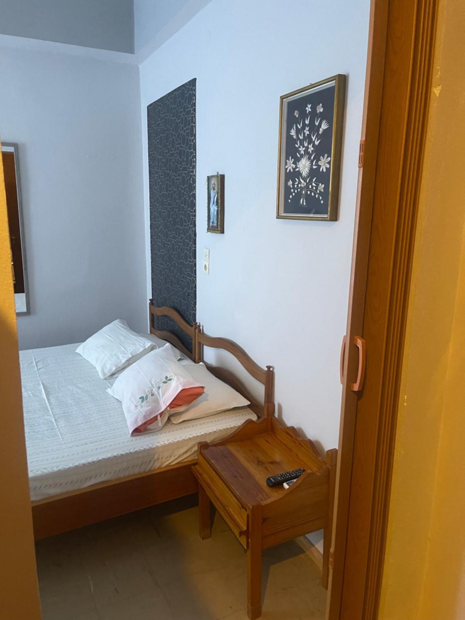 Pislis Rooms Kamena Vourla Exterior photo