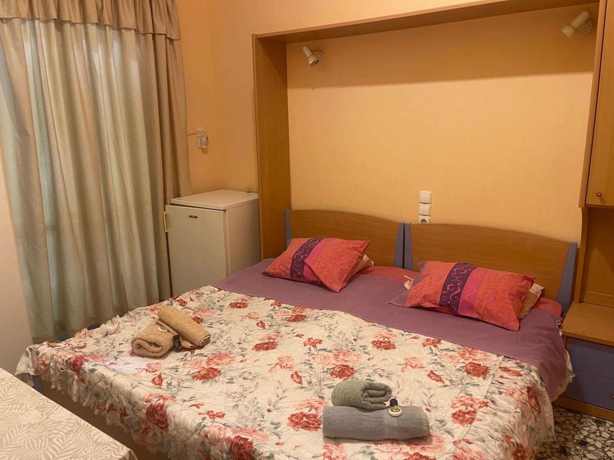 Pislis Rooms Kamena Vourla Exterior photo