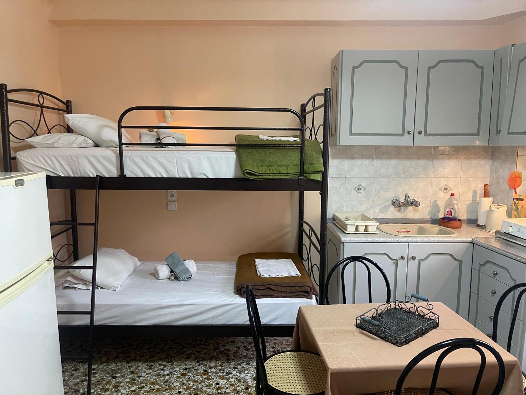 Pislis Rooms Kamena Vourla Exterior photo